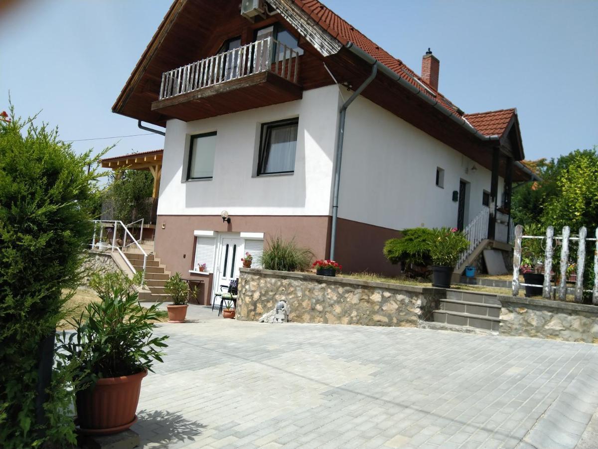 Villa Panorama Gyenesdias Exterior photo